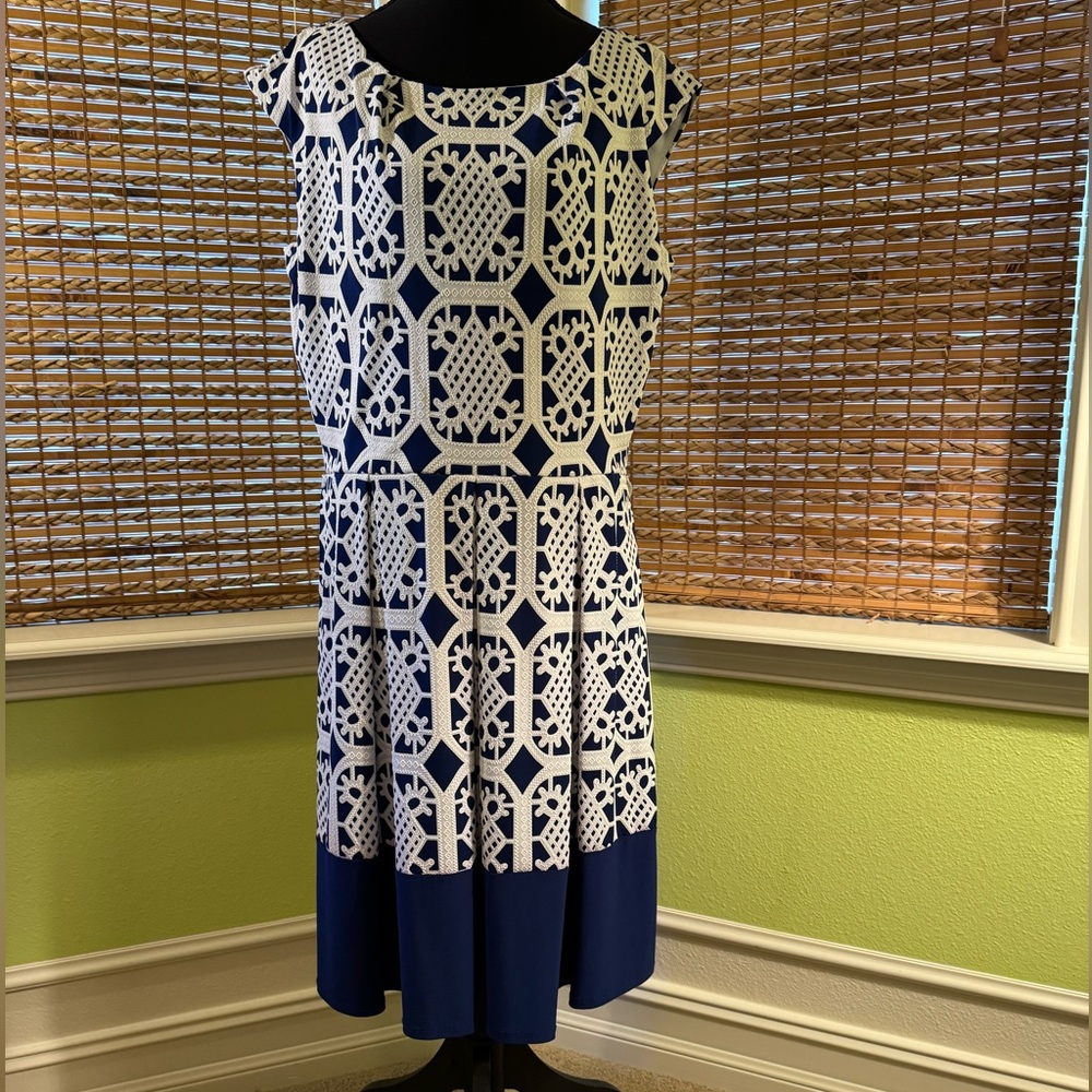 Elegant Blue and White Geometric Dress